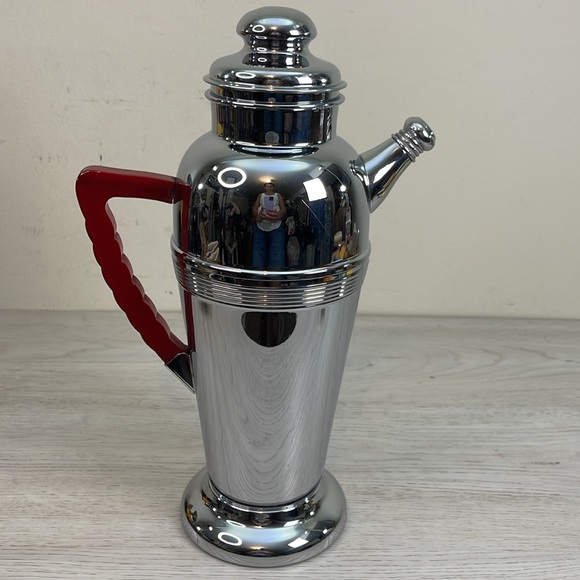Vintage Keystone Wear Chrome Plated With Red Bakelite Handle Cocktail Shaker - Picture 5 of 13